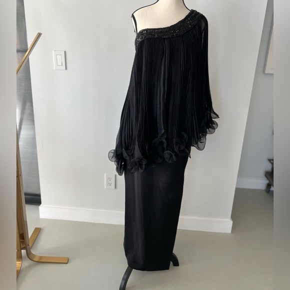 Marchesa Black Silk Gown - Picture 1 of 16